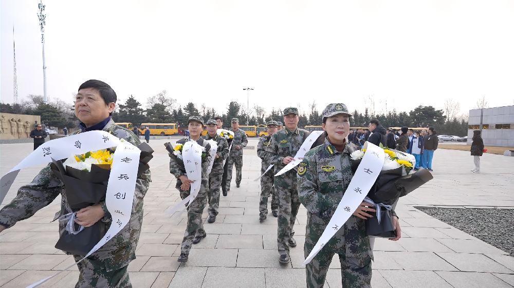 王晶主任带队祭奠英烈活动